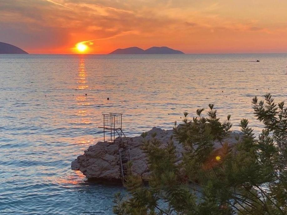 Riviera Apartament Vlorë Exterior foto