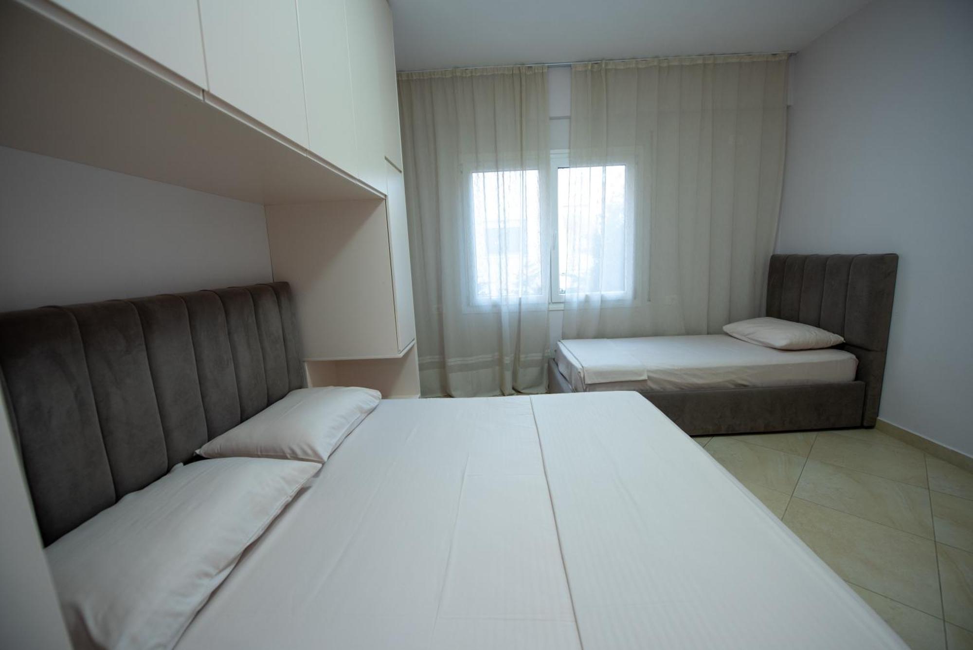 Riviera Apartament Vlorë Exterior foto