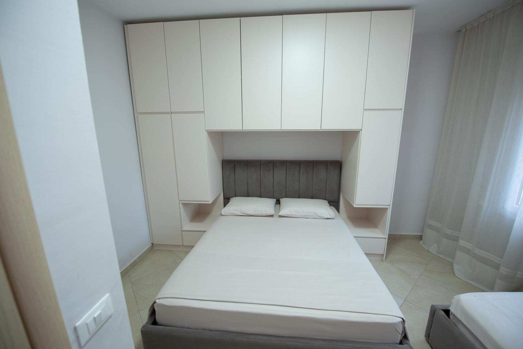 Riviera Apartament Vlorë Exterior foto