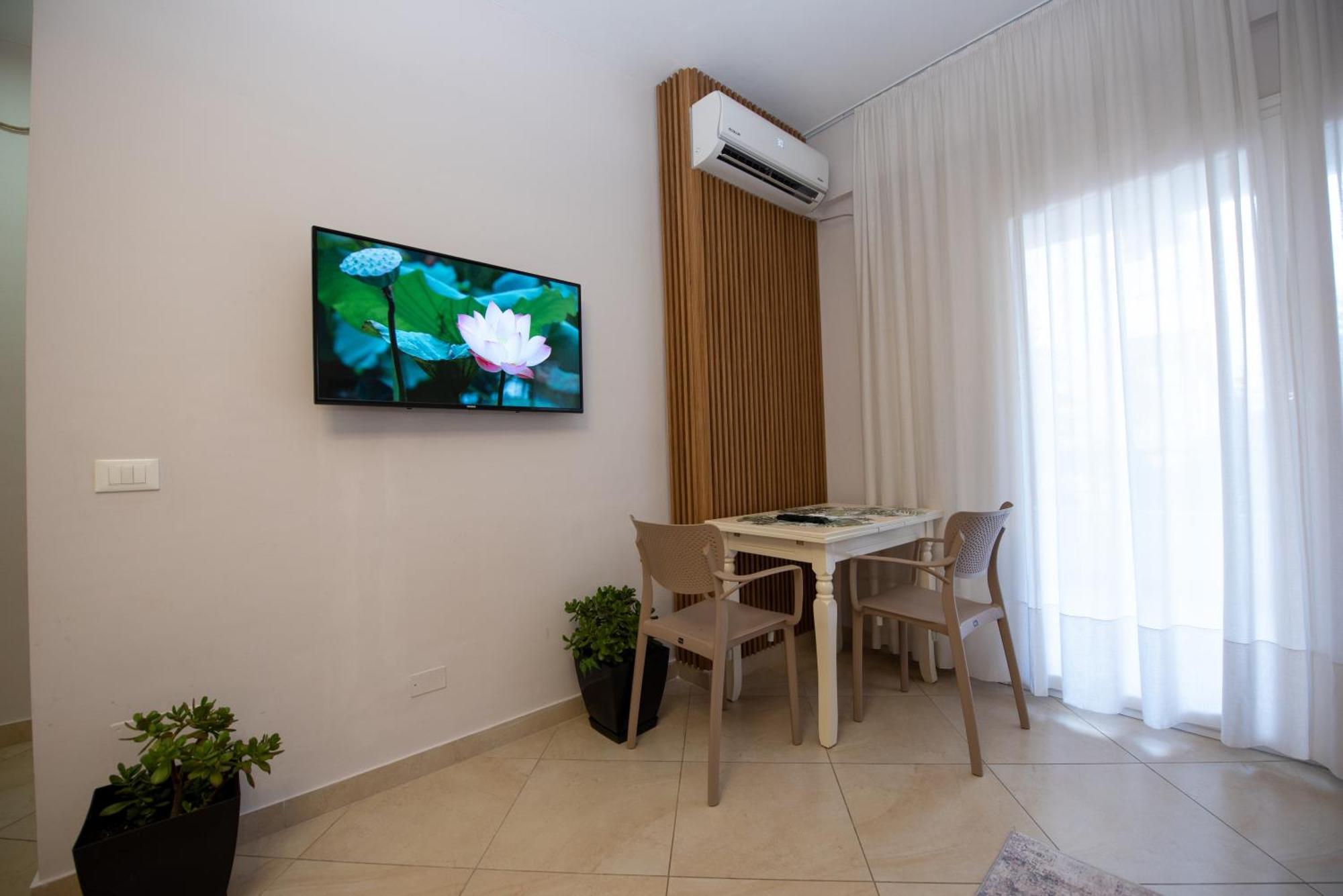 Riviera Apartament Vlorë Exterior foto